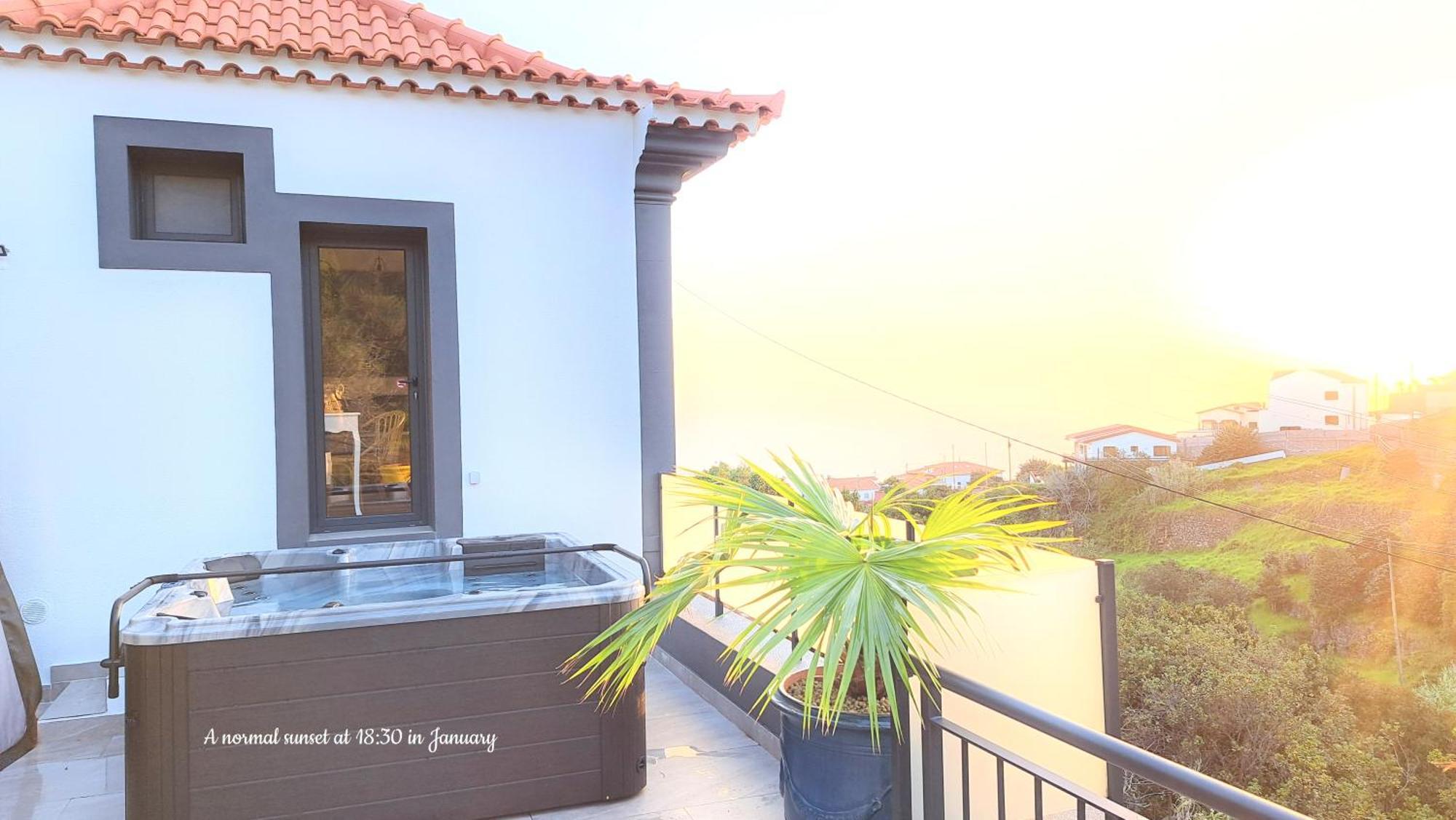 Espirito Do Mar - Premium Villa With Jacuzzi Estreito Da Calheta Екстериор снимка