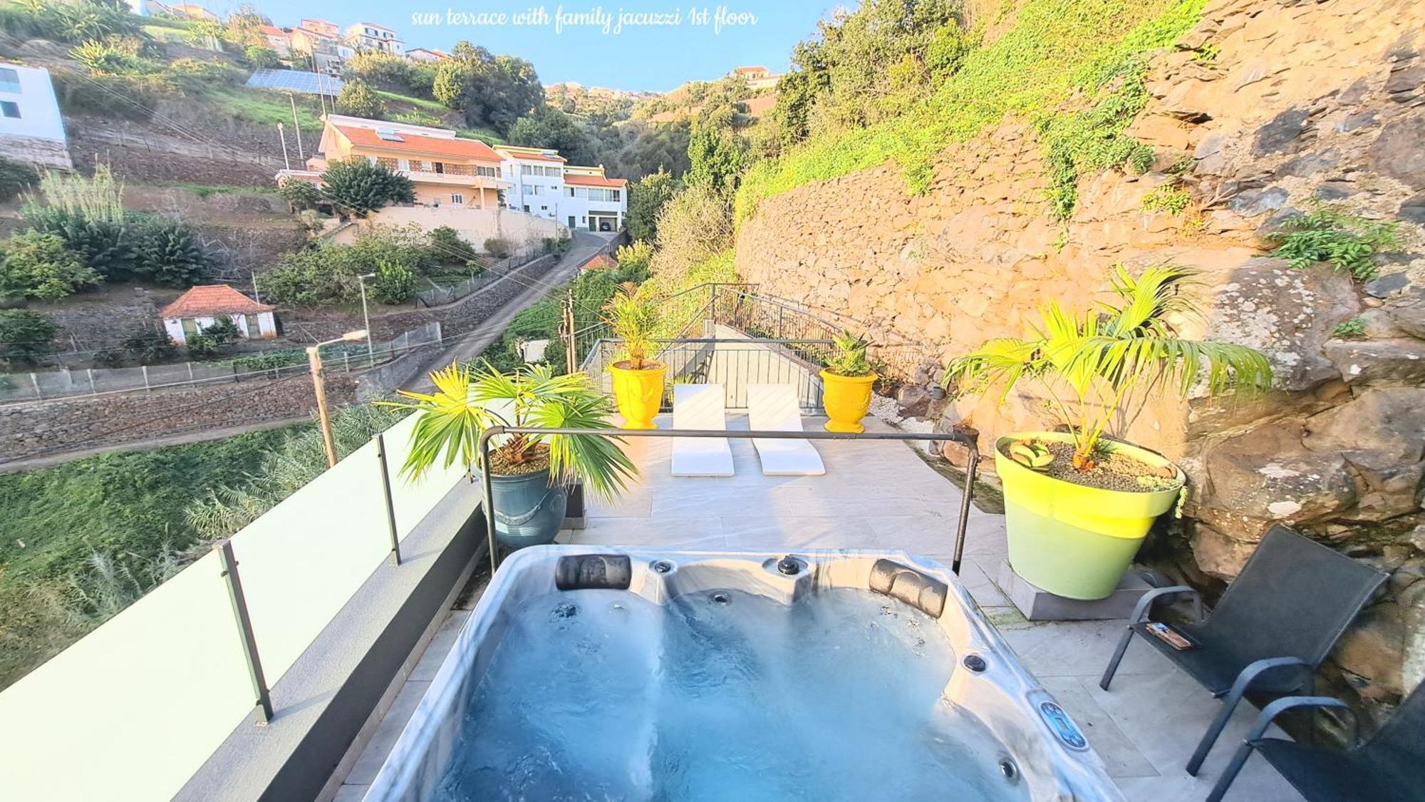 Espirito Do Mar - Premium Villa With Jacuzzi Estreito Da Calheta Екстериор снимка