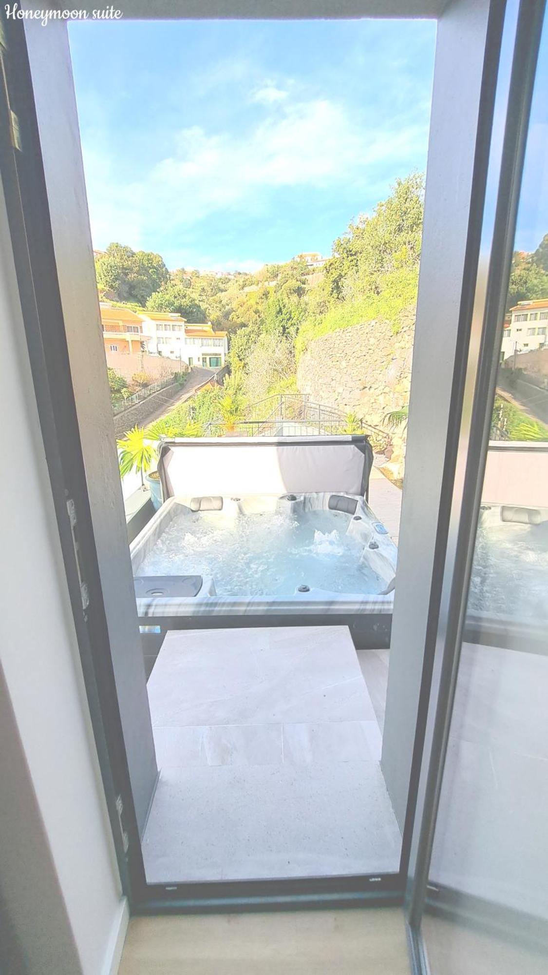 Espirito Do Mar - Premium Villa With Jacuzzi Estreito Da Calheta Екстериор снимка